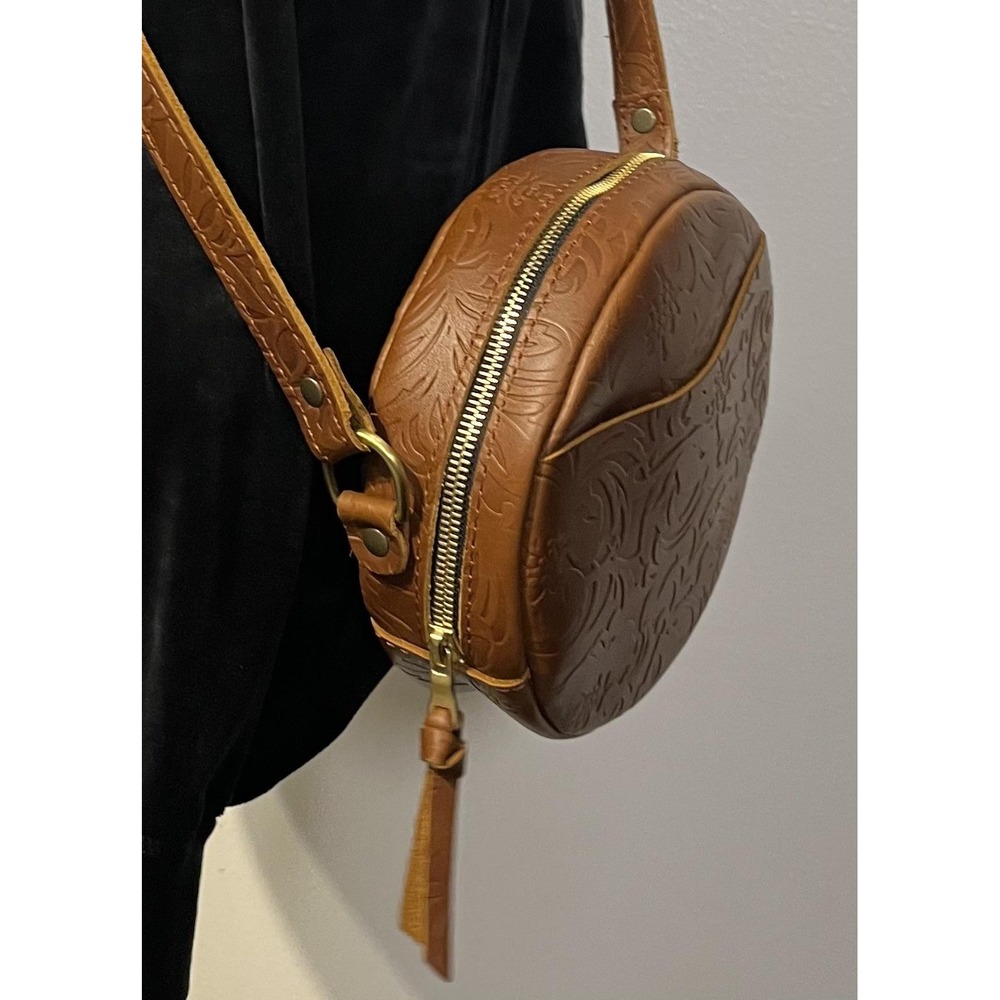 Portland Leather Goods Crossbody Bag Womens Small Brown Floral Tooled Round - Picture 4 of 13